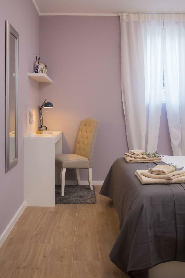 Zlatin Dvor - Apartments For 3, Terrace, Trogir Center, Beach At 5-Min, Bike Friendly المظهر الخارجي الصورة