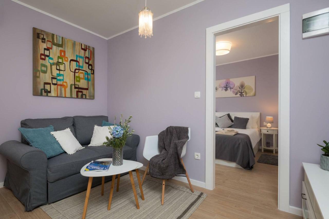 Zlatin Dvor - Apartments For 3, Terrace, Trogir Center, Beach At 5-Min, Bike Friendly المظهر الخارجي الصورة